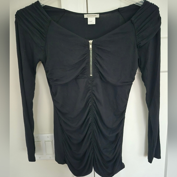 Boston Proper Top Black Ruched On / Off Shoulder Long Sleeve Size S - Picture 2 of 7